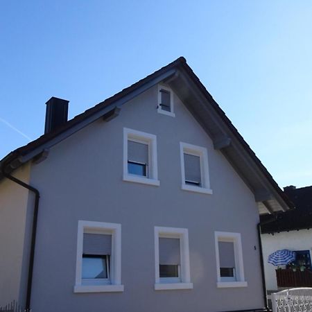 Schwarz-Weiss Apartment รูสท์ ภายนอก รูปภาพ