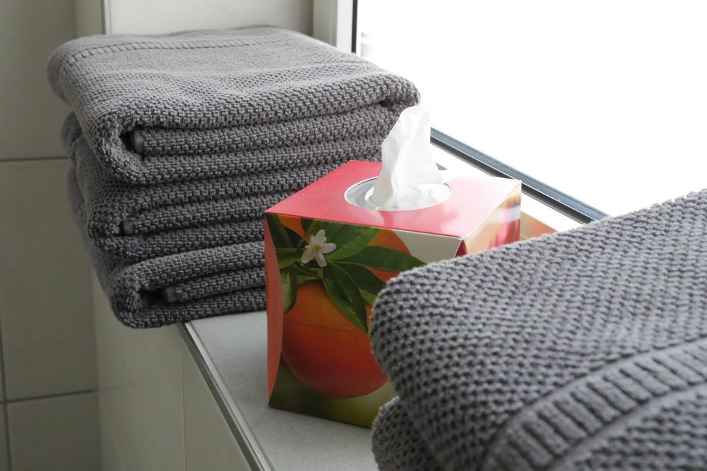 Schwarz-Weiss Apartment รูสท์ ภายนอก รูปภาพ