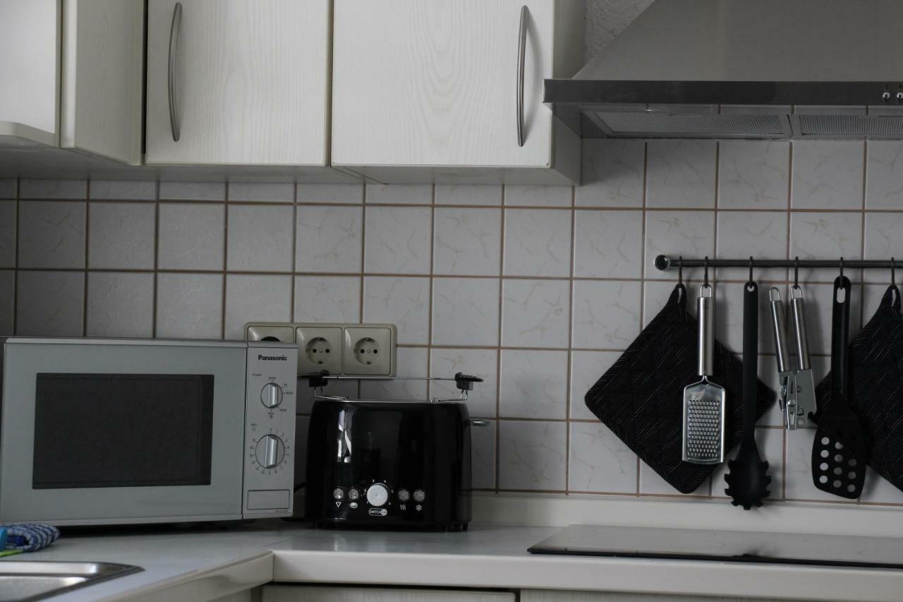 Schwarz-Weiss Apartment รูสท์ ภายนอก รูปภาพ
