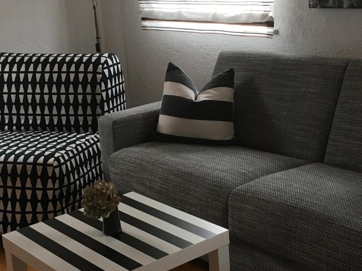 Schwarz-Weiss Apartment รูสท์ ภายนอก รูปภาพ