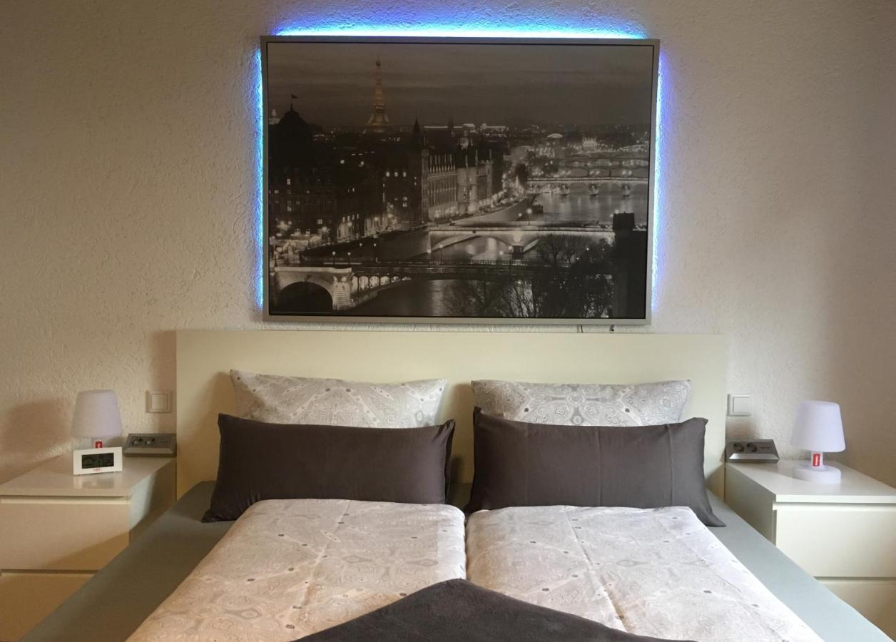 Schwarz-Weiss Apartment รูสท์ ภายนอก รูปภาพ